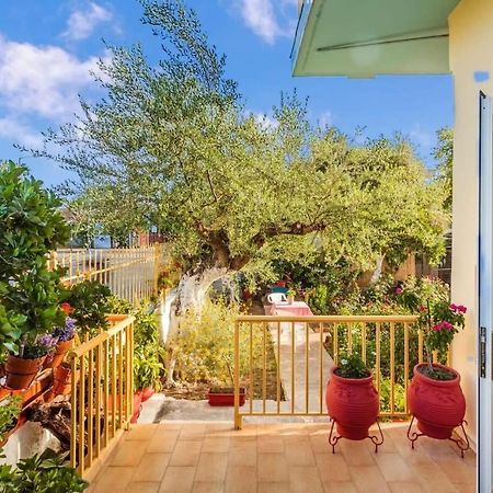 Summer Rose Garden Getaway - A Step To The Beach Kalamata Extérieur photo